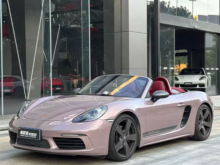 Фото 1 - Porsche 718