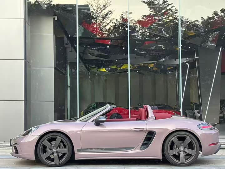 Фото 2 - Porsche 718