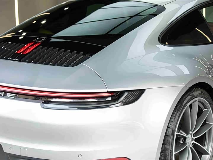 Фото 8 - Porsche 911