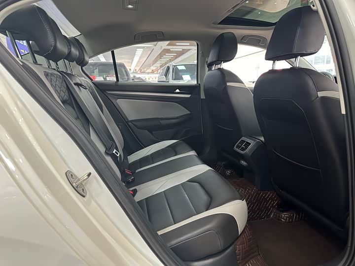 Фото 9 - Volkswagen Bora