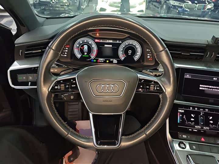 Фото 3 - Audi A6L