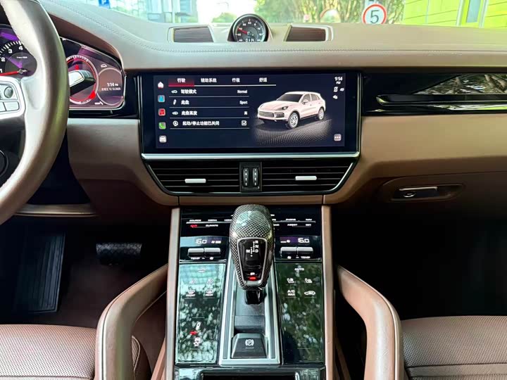 Фото 13 - Porsche Cayenne