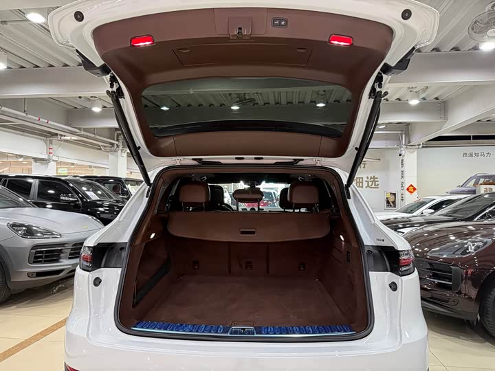 Фото 20 - Porsche Cayenne