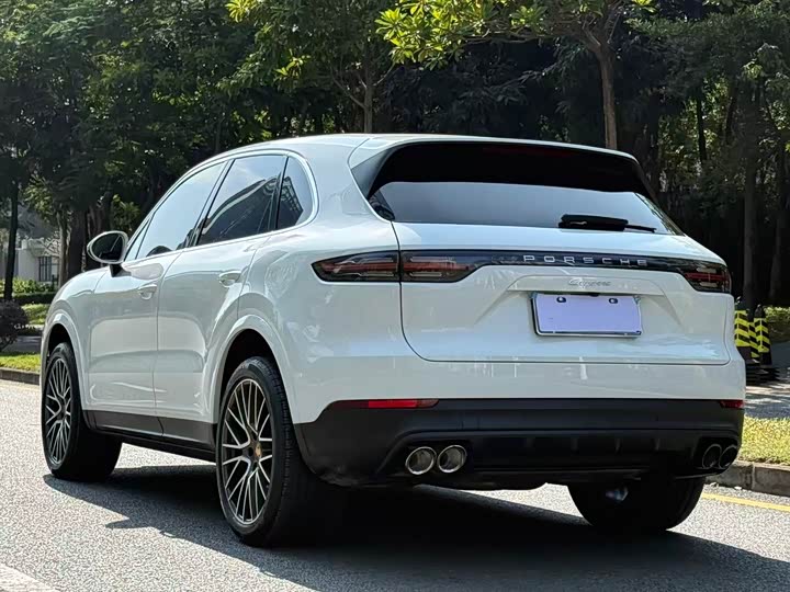 Фото 21 - Porsche Cayenne