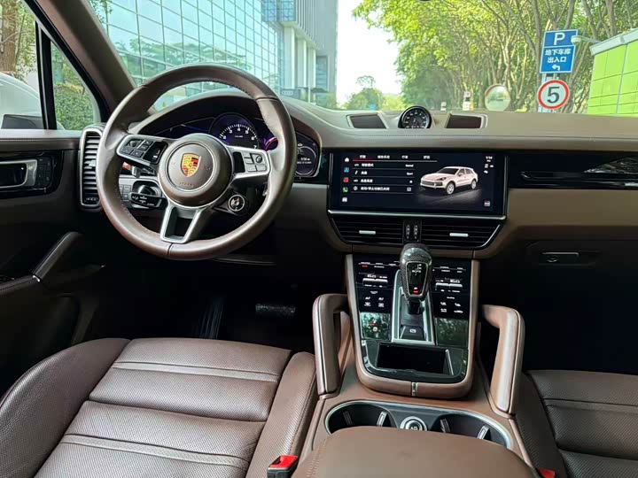 Фото 9 - Porsche Cayenne