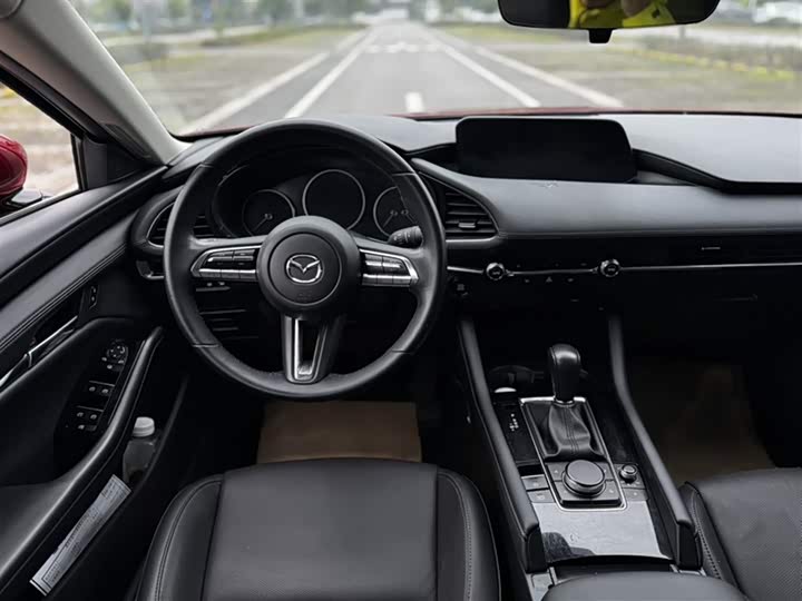 Фото 9 - Mazda 3 (Axela)