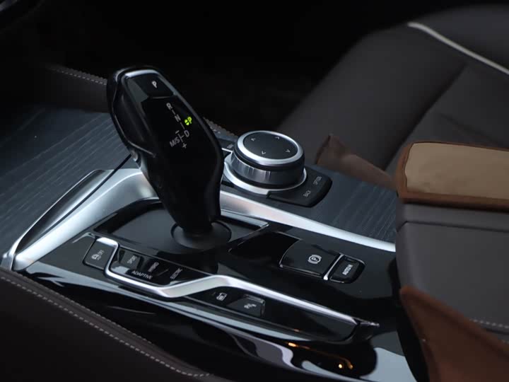 Фото 15 - BMW 5 Series Hybrid