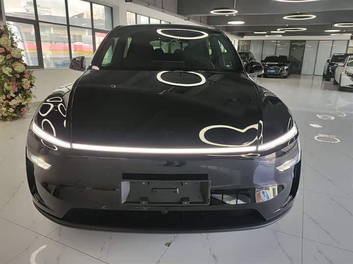 Фото 3 - Tesla Model Y