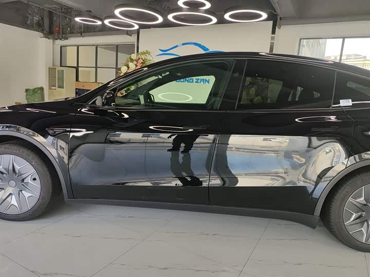 Фото 5 - Tesla Model Y