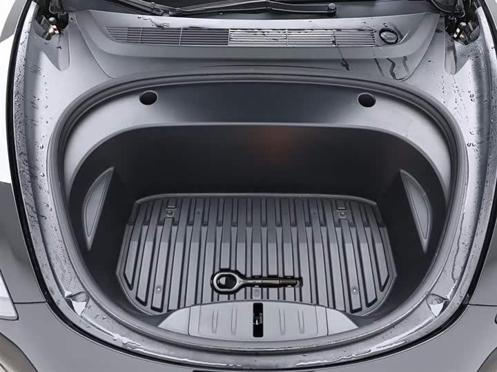 Фото 17 - Tesla Model 3