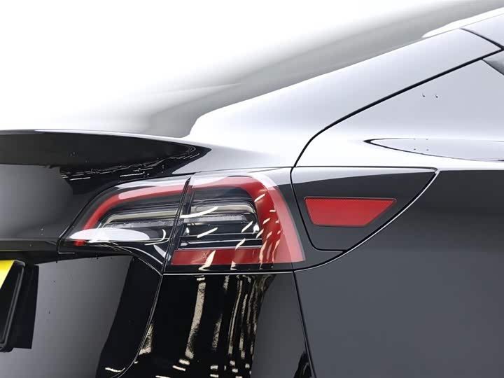 Фото 7 - Tesla Model 3