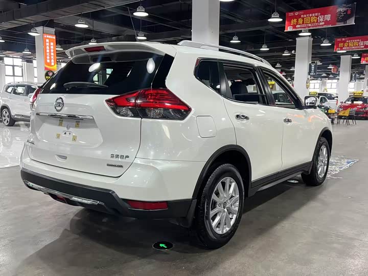 Фото 5 - Nissan X-Trail