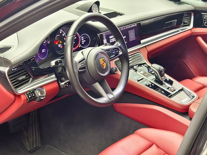 Фото 13 - Porsche Panamera