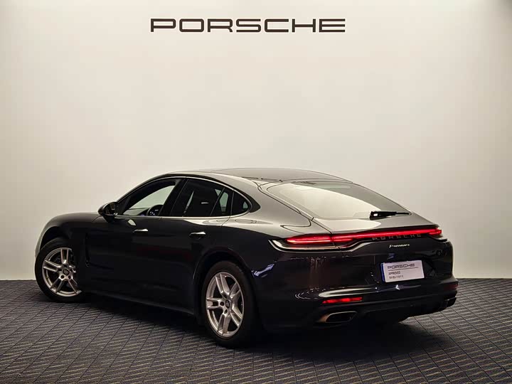 Фото 5 - Porsche Panamera