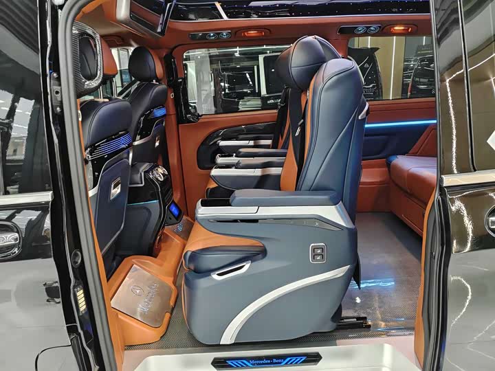 Фото 9 - Mercedes-Benz Vito