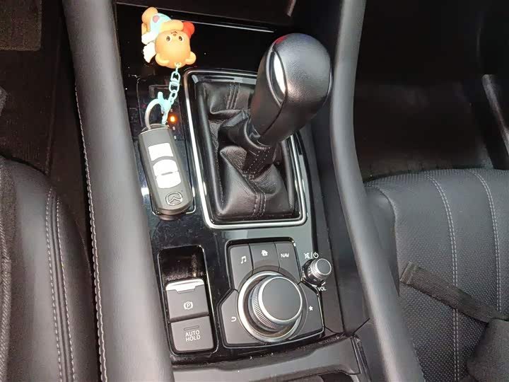 Фото 14 - Mazda Atenza