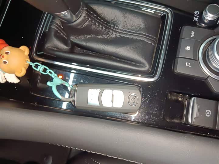 Фото 9 - Mazda Atenza