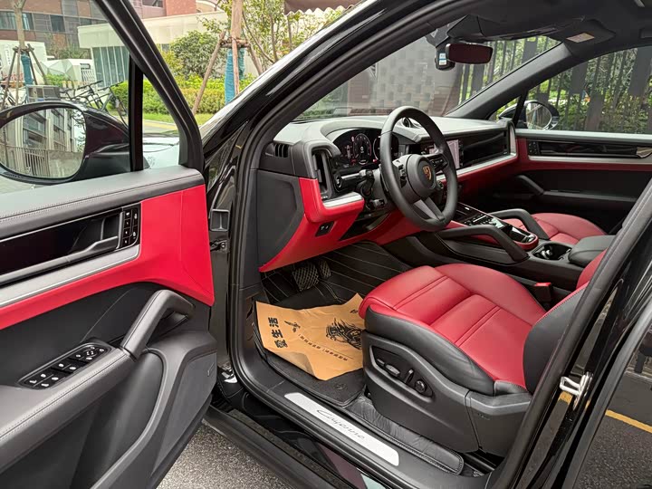 Фото 7 - Porsche Cayenne