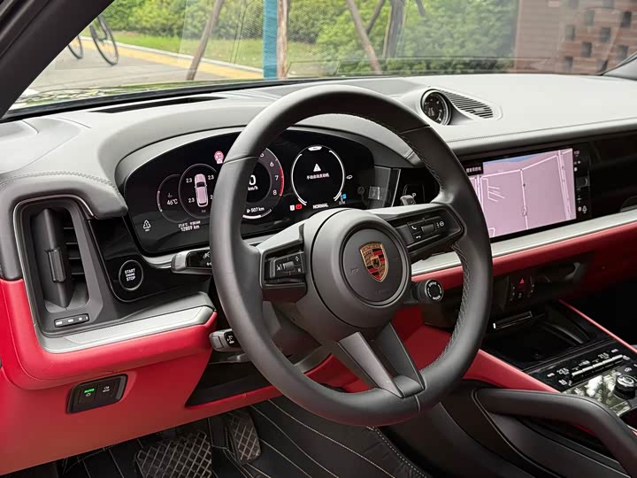 Фото 8 - Porsche Cayenne