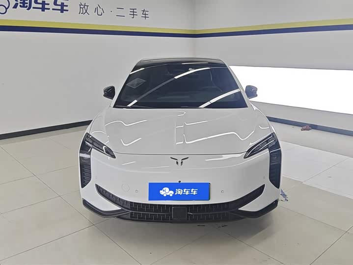 Фото 2 - Hongqi EH7