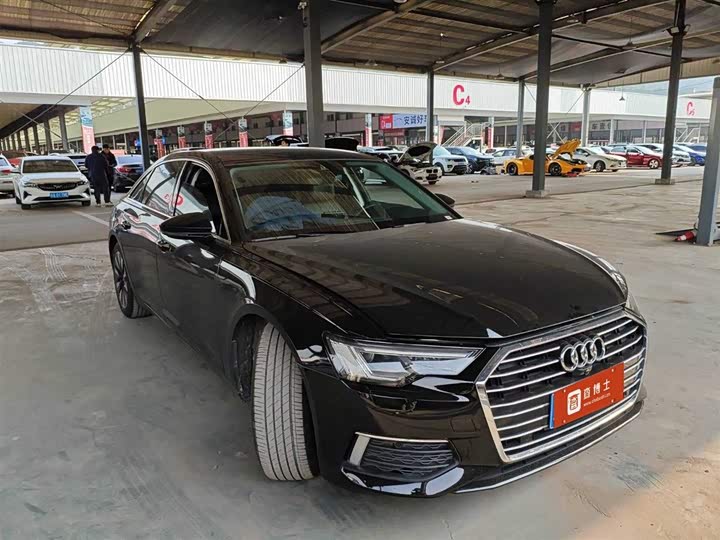 Фото 2 - Audi A6L
