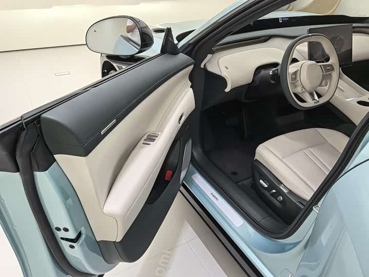 Фото 7 - Xiaomi YU7