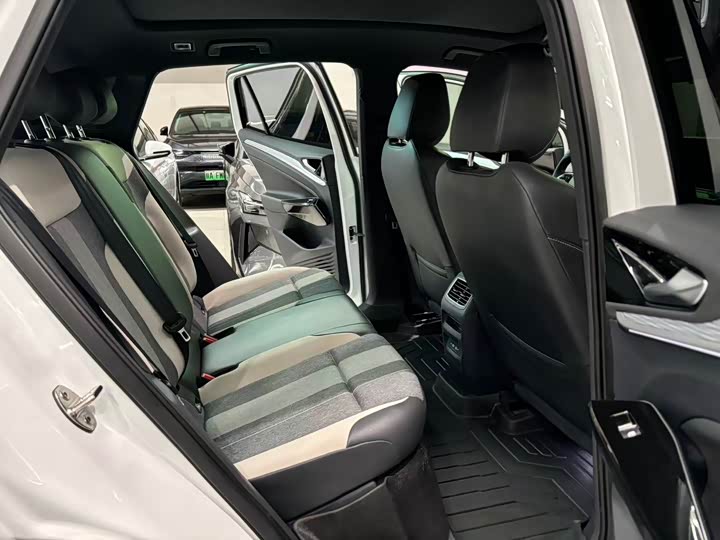 Фото 16 - Volkswagen ID.4 Crozz