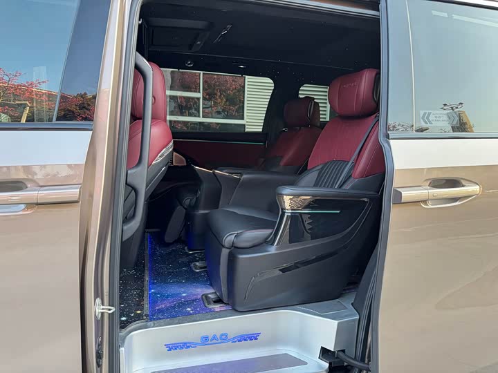 Фото 8 - GAC Trumpchi M8