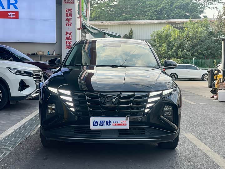 Фото 3 - Hyundai Tucson L