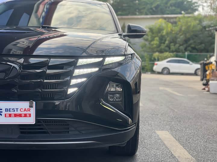 Фото 4 - Hyundai Tucson L