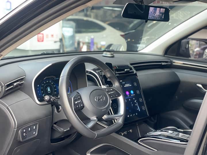 Фото 7 - Hyundai Tucson L