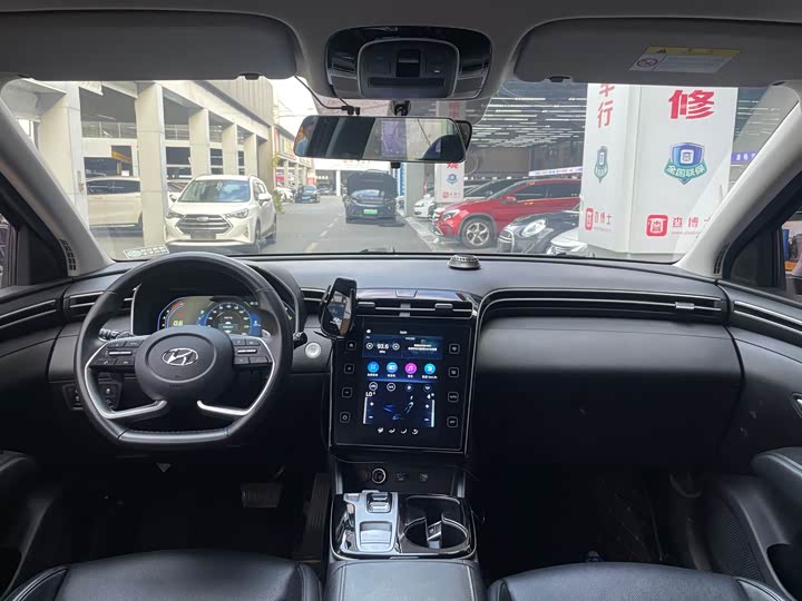 Фото 9 - Hyundai Tucson L