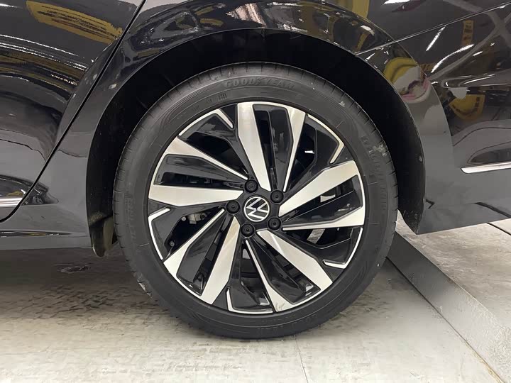 Фото 6 - Volkswagen Passat