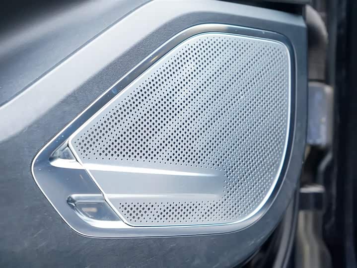 Фото 29 - Zeekr 001