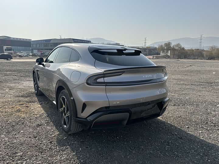 Фото 11 - Xiaomi YU7