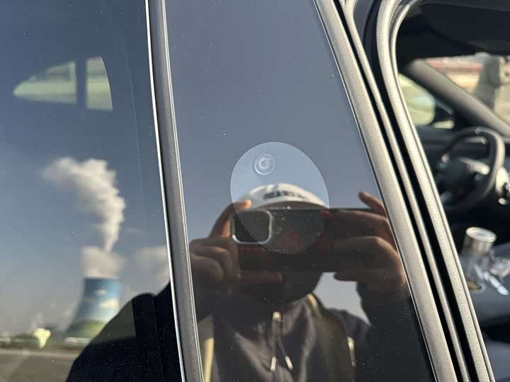 Фото 5 - Xiaomi YU7