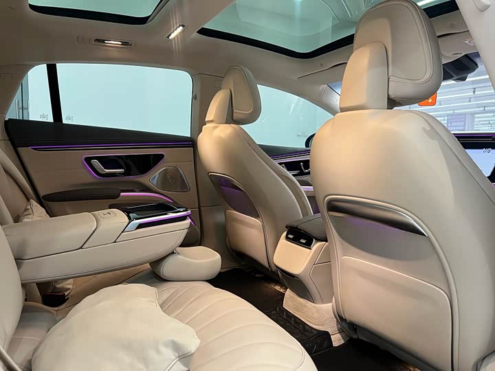 Фото 11 - Mercedes-Benz EQS