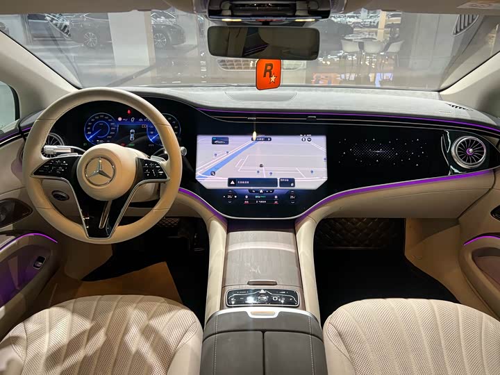 Фото 12 - Mercedes-Benz EQS