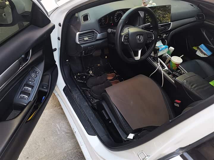 Фото 14 - Honda Inspire