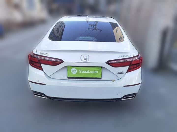 Фото 28 - Honda Inspire