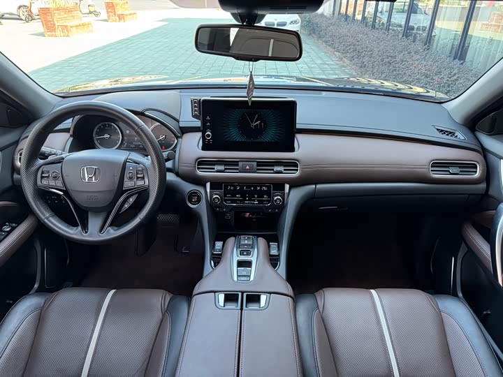 Фото 5 - Honda UR-V