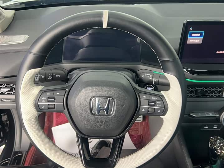Фото 4 - Honda Accord