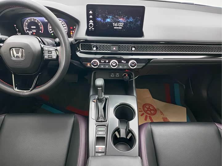 Фото 11 - Honda Civic