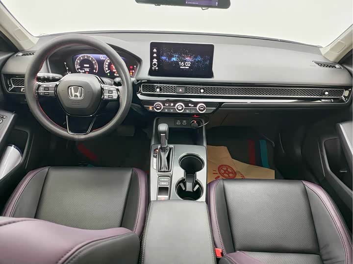 Фото 9 - Honda Civic