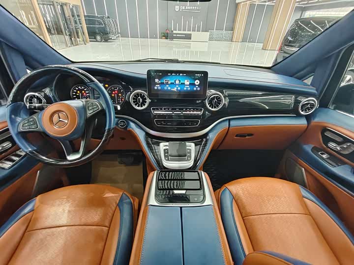 Фото 7 - Mercedes-Benz Vito