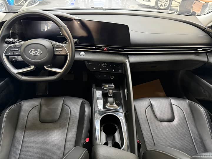 Фото 5 - Hyundai Elantra N line