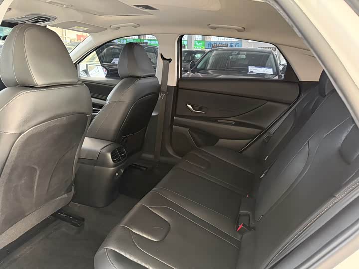 Фото 6 - Hyundai Elantra N line