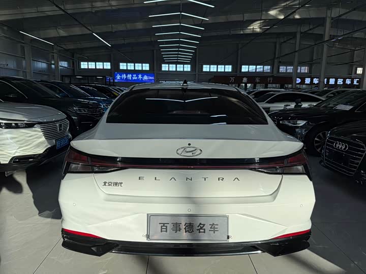 Фото 8 - Hyundai Elantra N line