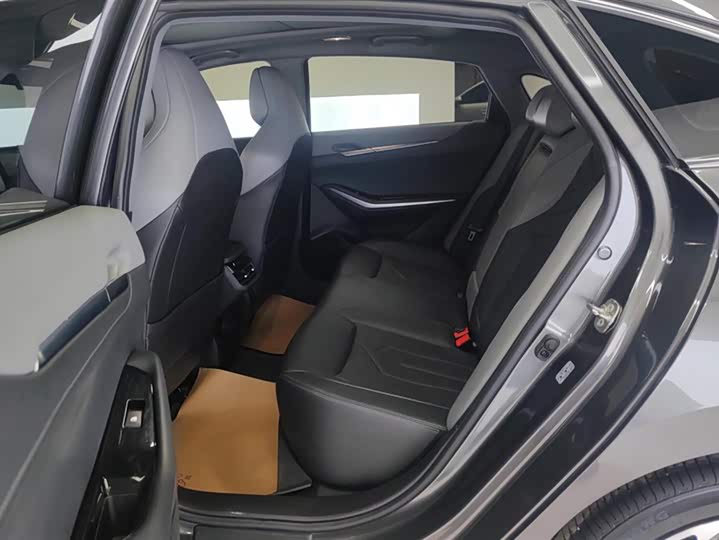 Фото 11 - Changan Raeton Plus