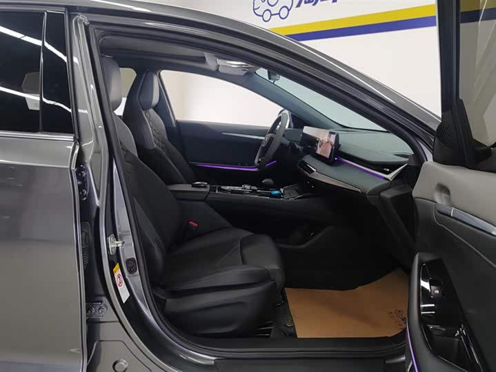 Фото 8 - Changan Raeton Plus